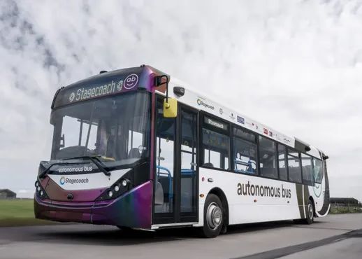 Premieră mondială. Primele autobuze autonome vor începe să transporte pasageri într-o țară din Europa Premiera Mondiala Primele Autobuze Autonome Vor Incepe Sa Transporte Pasageri Intr O Tara Din Europa