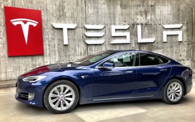 Mașinile Tesla i-ar fi spionat pe clienți, iar angajații au distribuit între ei videoclipurile înregistrate