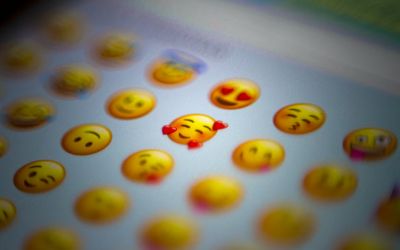 WhatsApp lucrează la implementarea de emoji-uri animate