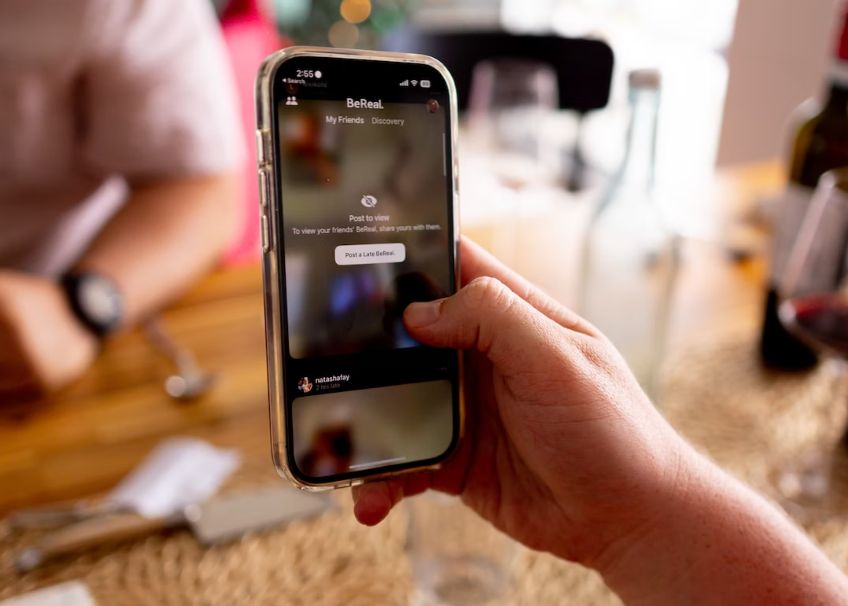 Aplicația care face furori și amenință supremația TikTok. Are deja peste 20 de milioane de utilizatori activi zilnic Aplicatia Care Face Furori Si Ameninta Suprematia Tiktok Are Deja Peste 20 De Milioane De Utilizatori