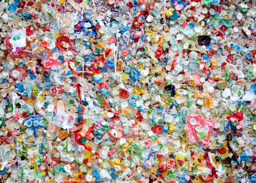 Oamenii de știință au descoperit microbi care pot digera materialele plastice la temperaturi scăzute Oamenii De Stiinta Au Descoperit Microbi Care Pot Digera Materialele Plastice La Temperaturi Scazute