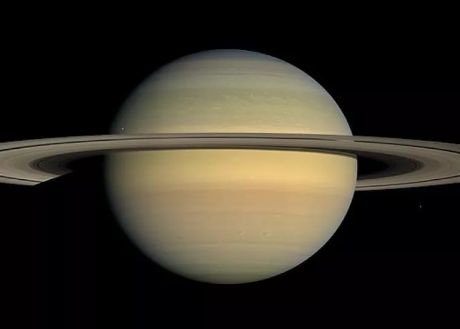 62 De Noi Sateliti Descoperiti In Jurul Planetei Saturn Numarul Total Este Acum De 145 Cel Mai Mare Din