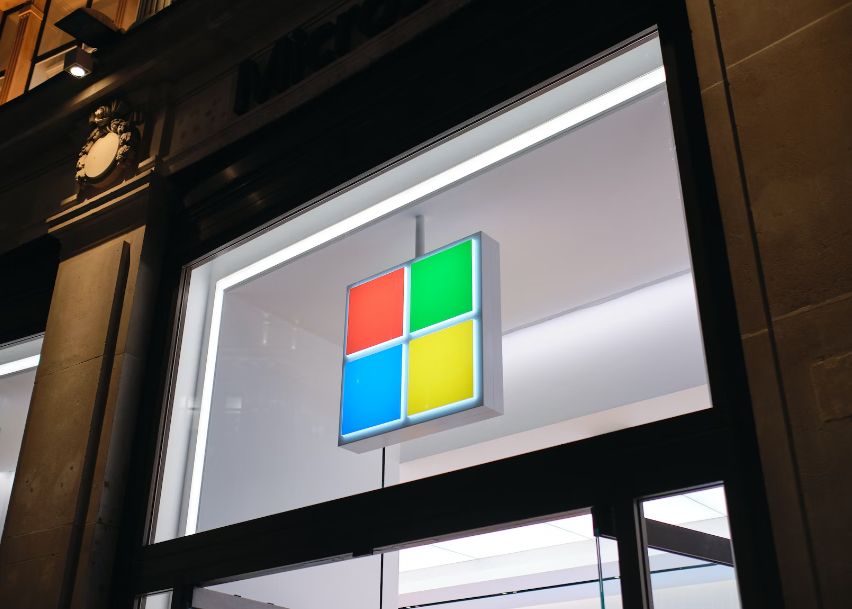 Microsoft ar putea ajunge la o valoare de piață uriașă, datorită ChatGPT și inteligenței artificiale Microsoft Ar Putea Ajunge La O Valoare De Piata Uriasa Datorita Chatgpt Si Inteligentei Artificiale