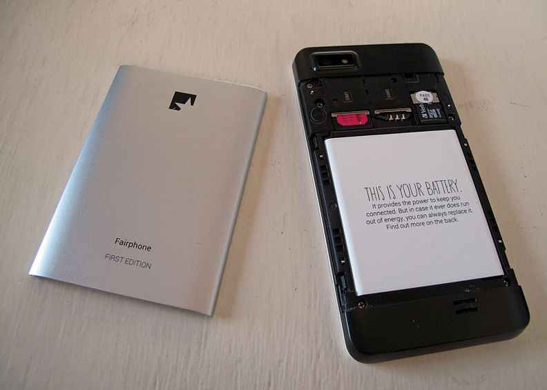 Va Mai Amintiti De Telefoanele Cu Baterie Ce Putea Fi Inlocuita Parlamentul Ue Vrea Sa Aprobe O Lege Pentru