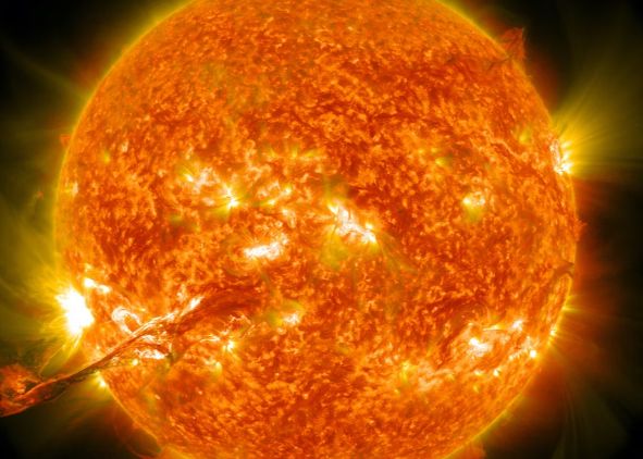 Descoperirea surprinzătoare făcută de astronomi în atmosfera Soarelui Descoperirea Surprinzatoare Facuta De Astronomi In Atmosfera Soarelui