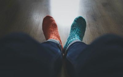 Șosetele inteligente pentru monitorizarea bolnavilor cu demență, testate într-un centru de îngrijire