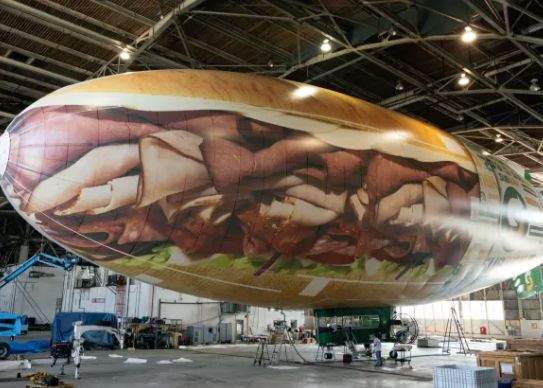 Primul Restaurantul Zzburator Care Va Servi Mancare La 1 000 De Metri Inaltime Ce Companie A Uimit Cu