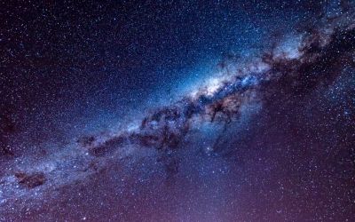 Telescopul James Webb a detectat în universul timpuriu mii de structuri asemănătoare Căii Lactee care „nu ar trebui să existe 