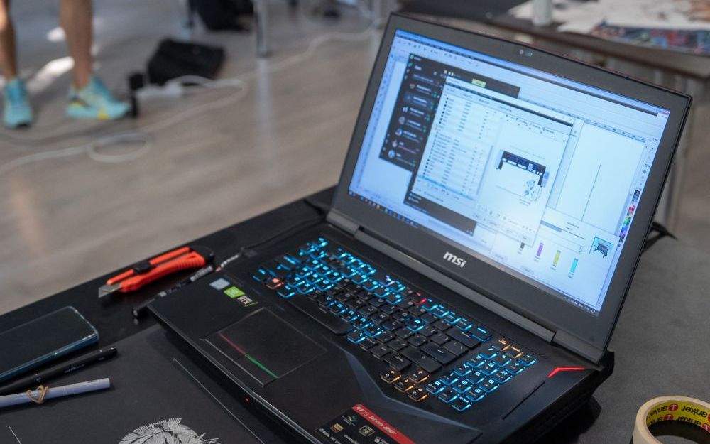 P Asociatia Elite Art Club Organizeaza Vernisajul Expozitiei De Arta Generativa Din Cadrul Proiectului