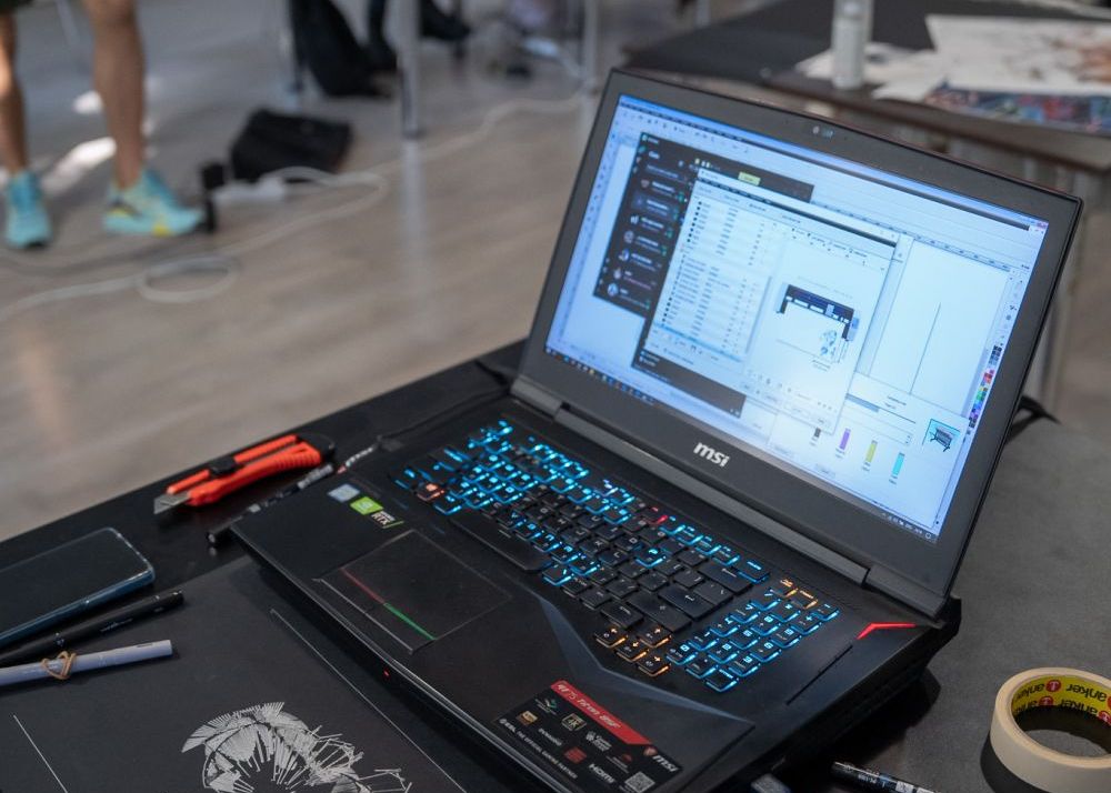 P Asociatia Elite Art Club Organizeaza Vernisajul Expozitiei De Arta Generativa Din Cadrul Proiectului