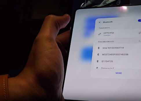 Unul dintre cei mai mari competitori Samsung pe segmentul de pliabile suportă acum și stylus Unul Dintre Cei Mai Mari Competitori Samsung Pe Segmentul De Pliabile Suporta Acum Si Stylus