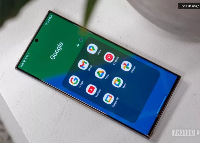 Google Testeaza O Bara De Cautare In Partea De Jos A Aplicatiei Google Pe Android