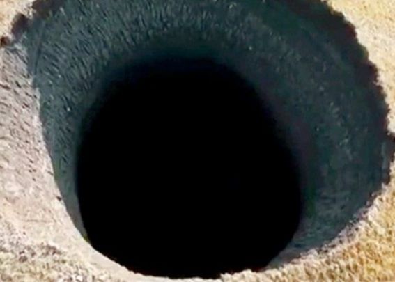 Misterul Craterelor Gigantice Din Siberia Ar Putea Fi In Sfarsit Explicat