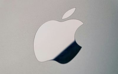 Cele mai așteptate pliabile. Apple are în lucru cel puțin două prototipuri de astfel de iPhone-uri