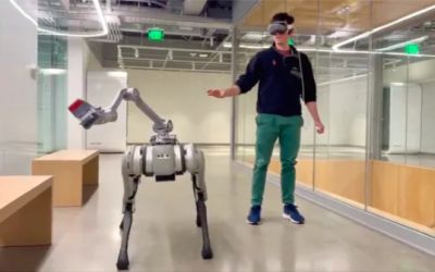 Robotul care poate fi controlat doar prin gesturi. E nevoie de un singur gadget