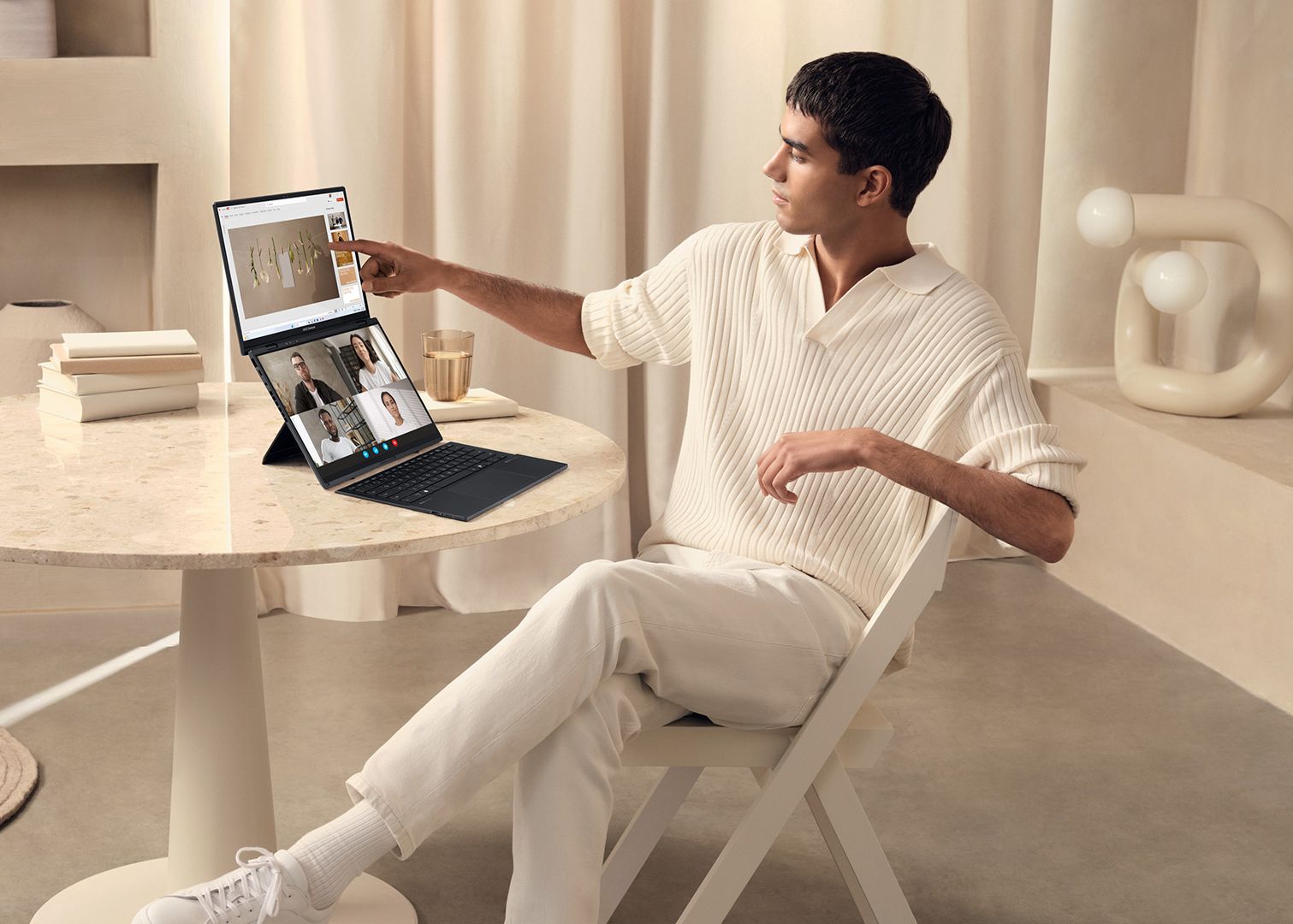 ASUS Zenbook DUO (UX8406) Asus ux8406 01