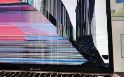 (P) Ecran spart la MacBook? Nu te grăbi să-l schimbi – vezi ce opțiuni ai înainte să plătești mii de lei